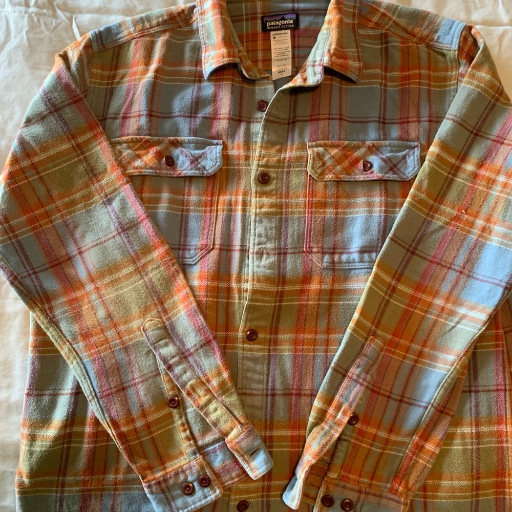 Patagonia Men’s Large Multi Color Flannel Shirt
